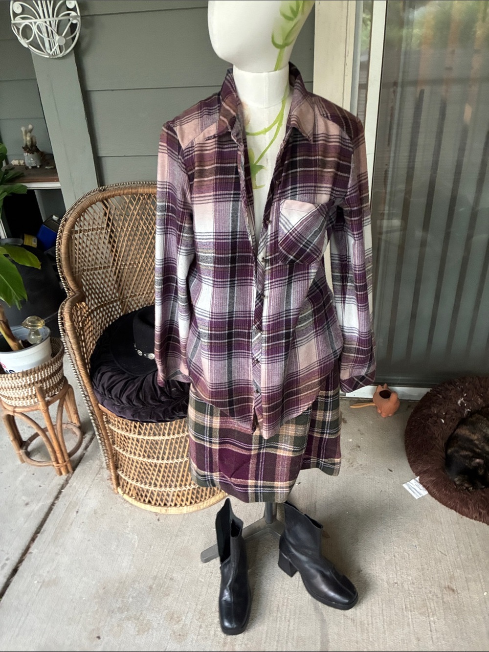 Arratta Silent Journey — Plaid & Velvet Floral Shirt Jacket | Size Medium